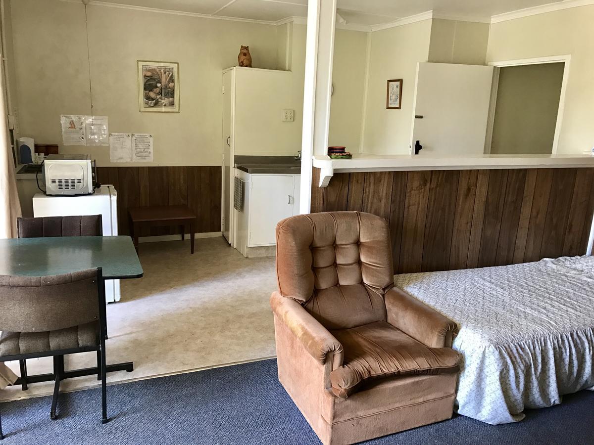 Golden Springs Motel, Holiday Park Rotorua Exterior foto